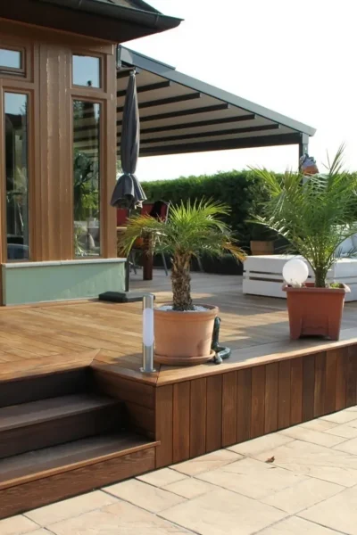 Holzterrasse